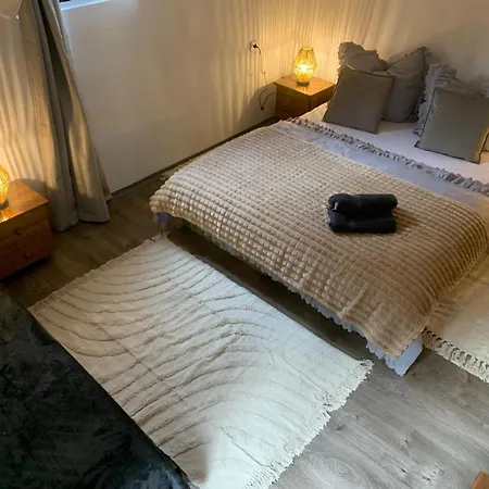 114 Holiday home *